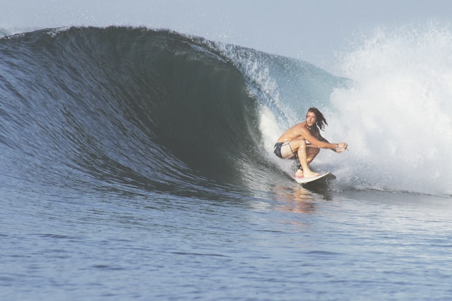 Où surfer cet été pour profiter des meilleures vagues ?